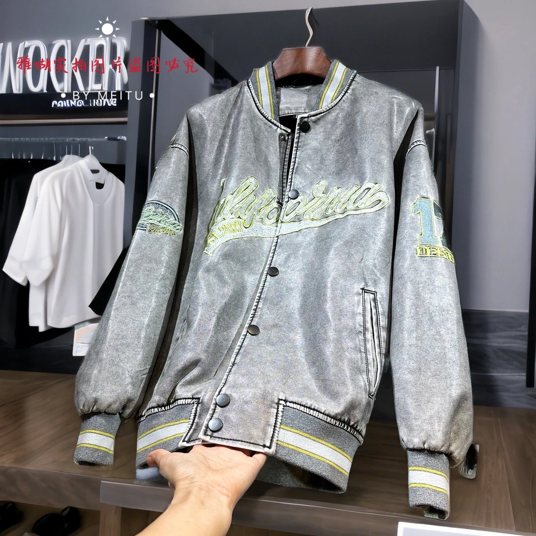 21566美式酷飒复古颗粒擦色 圆领棒球服重工刺绣皮衣外套