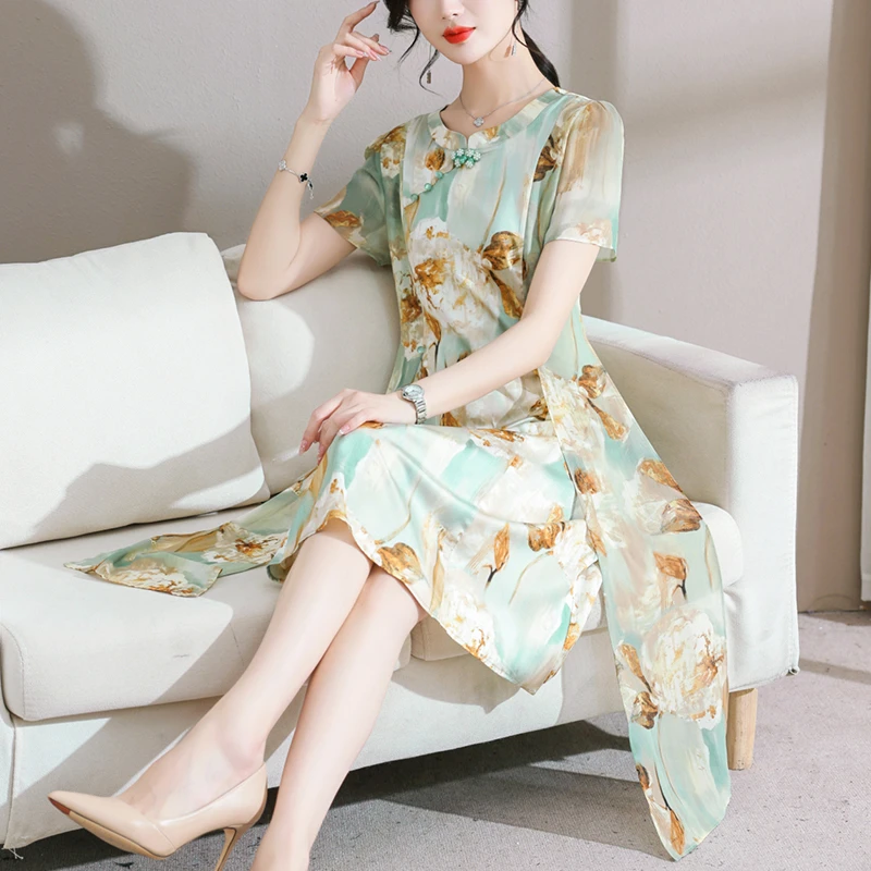 妈妈夏装V领时尚连衣裙母亲节中老年女洋气短袖裙子气质碎花裙50