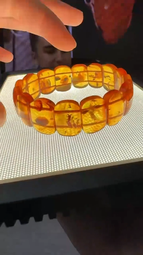 【闪购商品】琥珀手串未镶嵌307