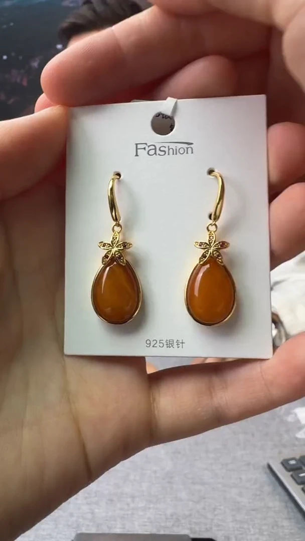 【闪购商品】琥珀耳饰银S925镶嵌384