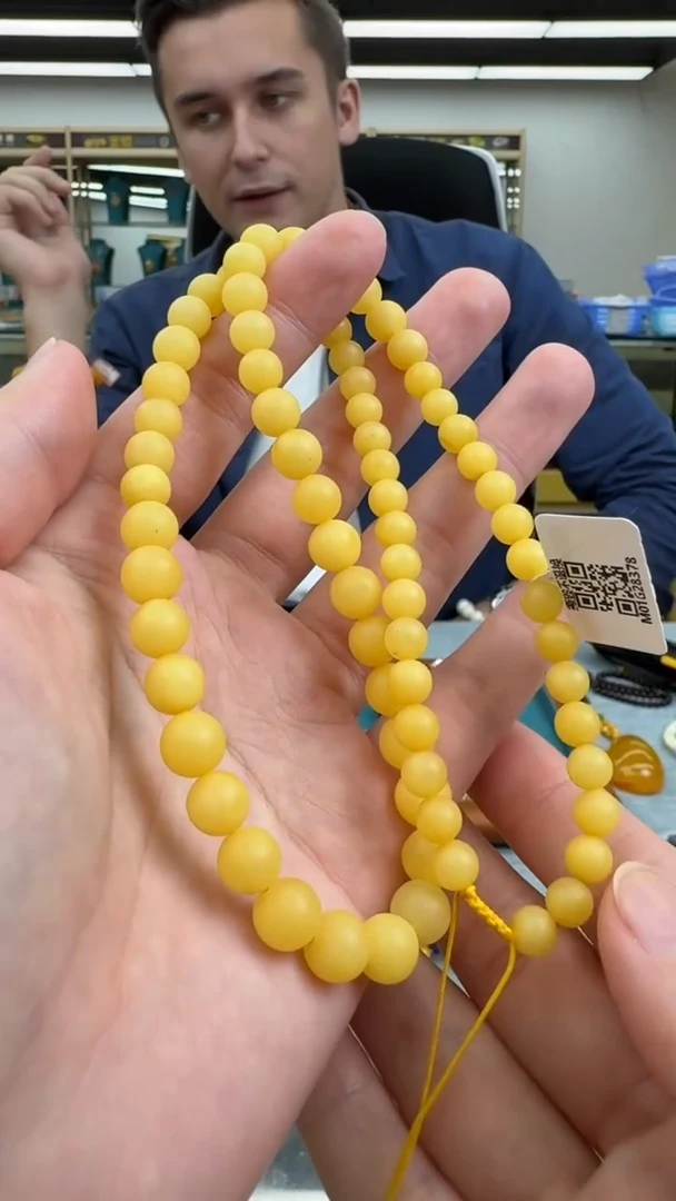 【闪购商品】琥珀颈饰未镶嵌645秒拍号