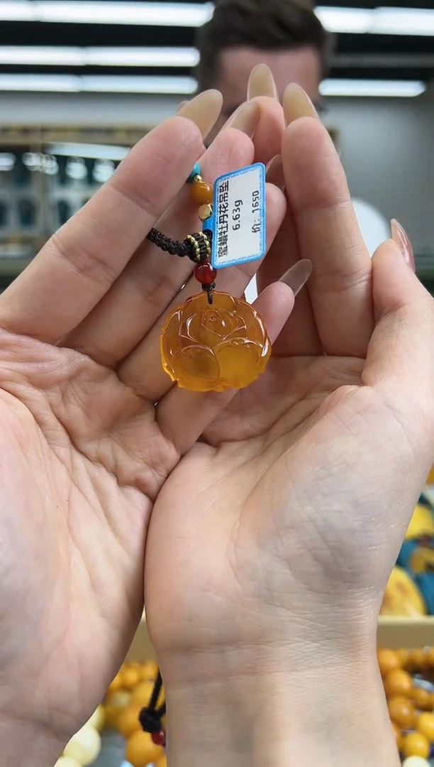 【闪购商品】琥珀颈饰未镶嵌714秒拍号
