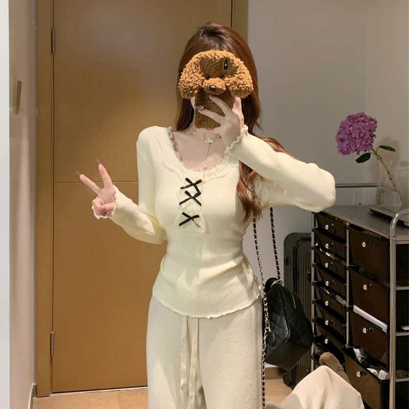 韩系小众纯欲蕾丝V领拼接蝴蝶结修身显瘦针织秋冬穿搭长袖打底衫