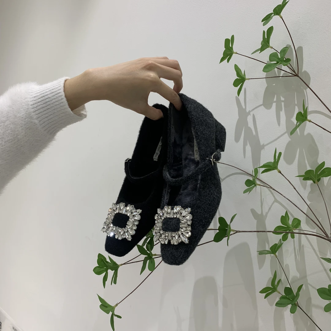 粗跟高跟黑色方头水钻单鞋女鞋子2024新款秋冬季加绒玛丽珍毛毛鞋