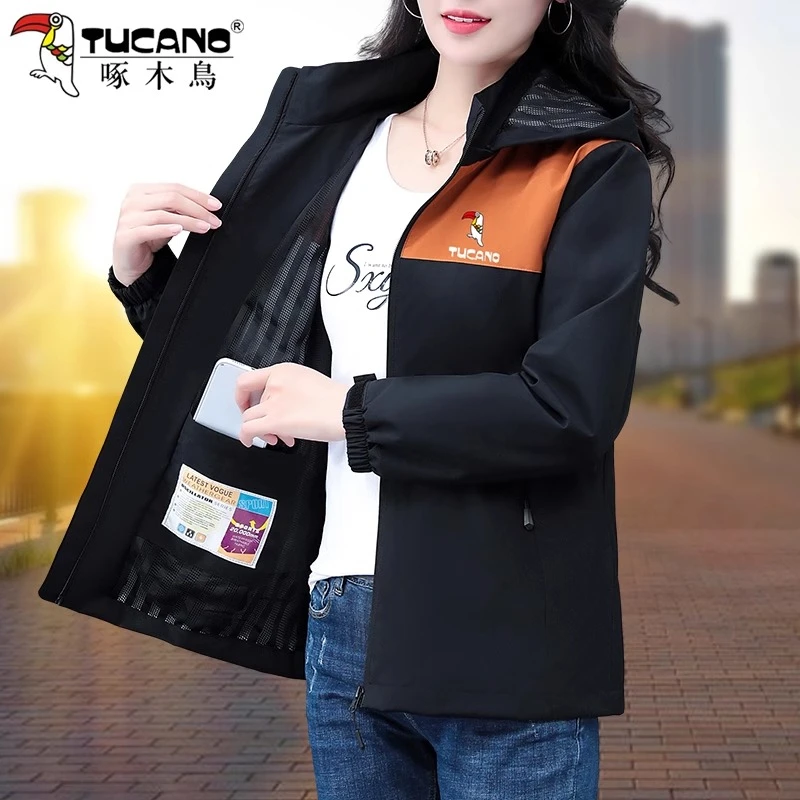 啄木鸟冲锋衣外套女2024新款妈妈装户外运动薄款休闲百搭拼色上衣