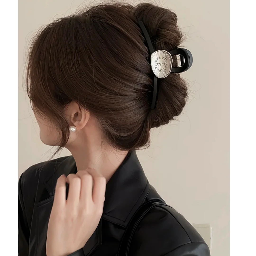 百搭复古法式简约高级感抓夹2025新款小众不撞款后脑勺盘头发抓夹