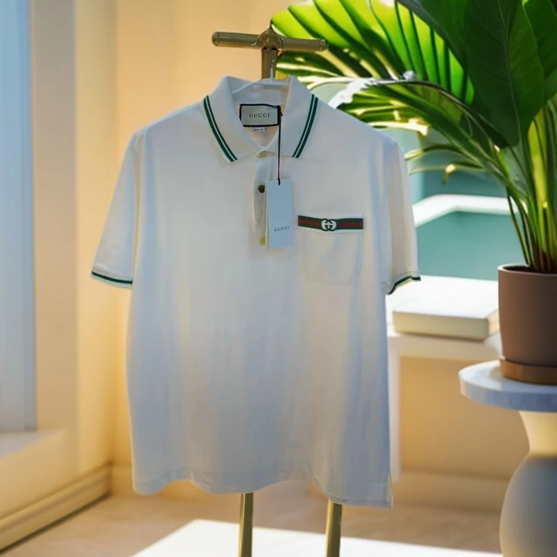 全新未使用 GUCCI/古驰 翻领字母印花直筒短袖Polo衫 男款 象牙白