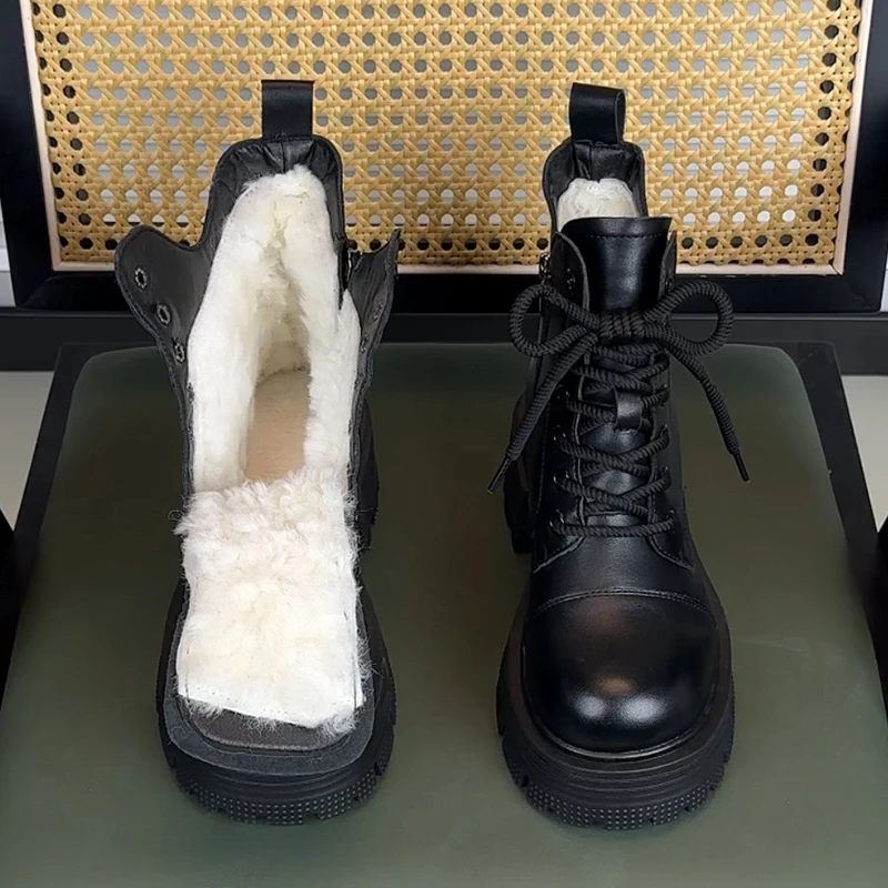 2024新款加绒加厚雪时尚地靴冬季保暖短靴女皮毛一体厚底防滑靴子
