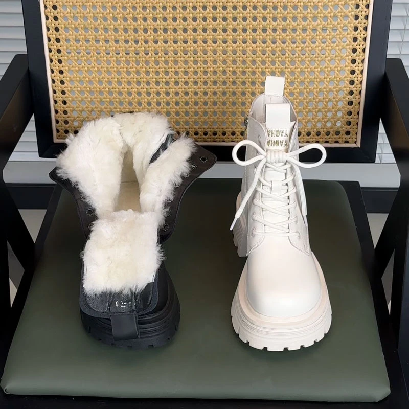 2024新款加绒加厚雪时尚地靴冬季保暖短靴女皮毛一体厚底防滑靴子