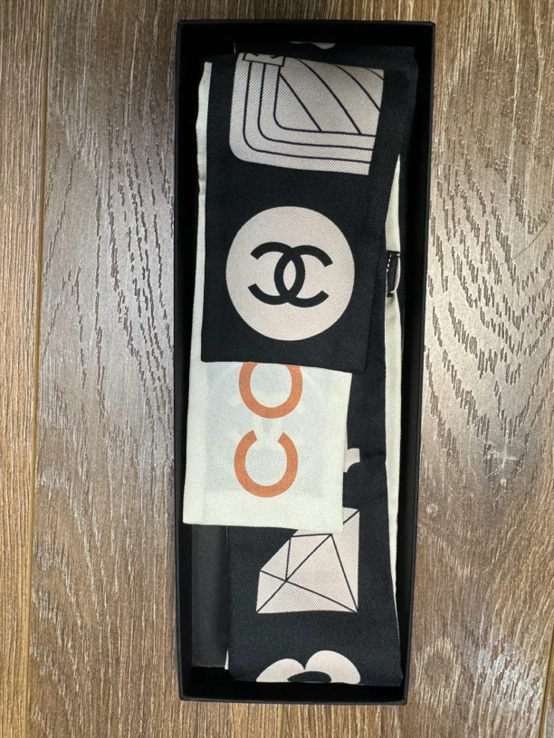 全新未使用 Chanel/香奈儿 澳海贝/丝巾twilly