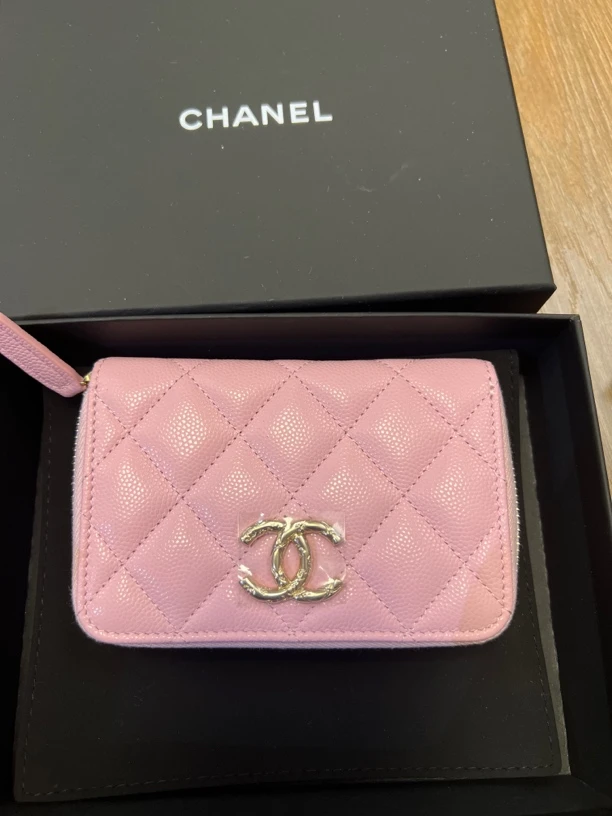 全新未使用 Chanel/香奈儿 24年紫粉卡包拉链