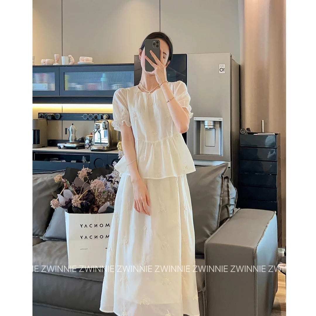 Zwinnie/詹维尼【假两件绣花连衣裙】夏季显瘦气质连衣裙 GHH202337