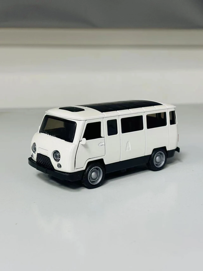 1:36合金声光面包车巴士四开门回力车