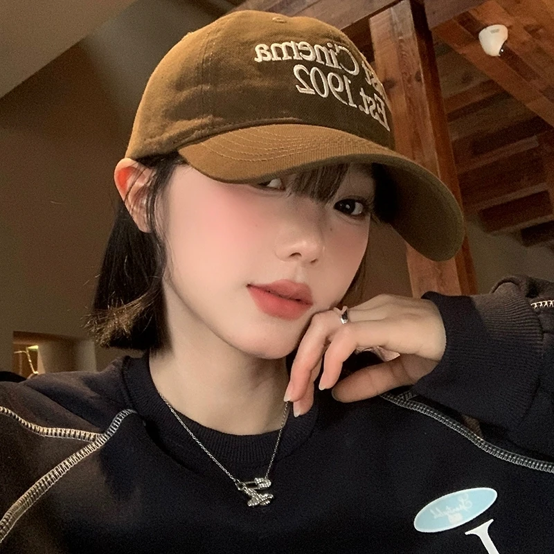 韩系字母咖色棒球帽女宽帽檐大脸显脸小鸭舌帽时尚百搭大头围帽子