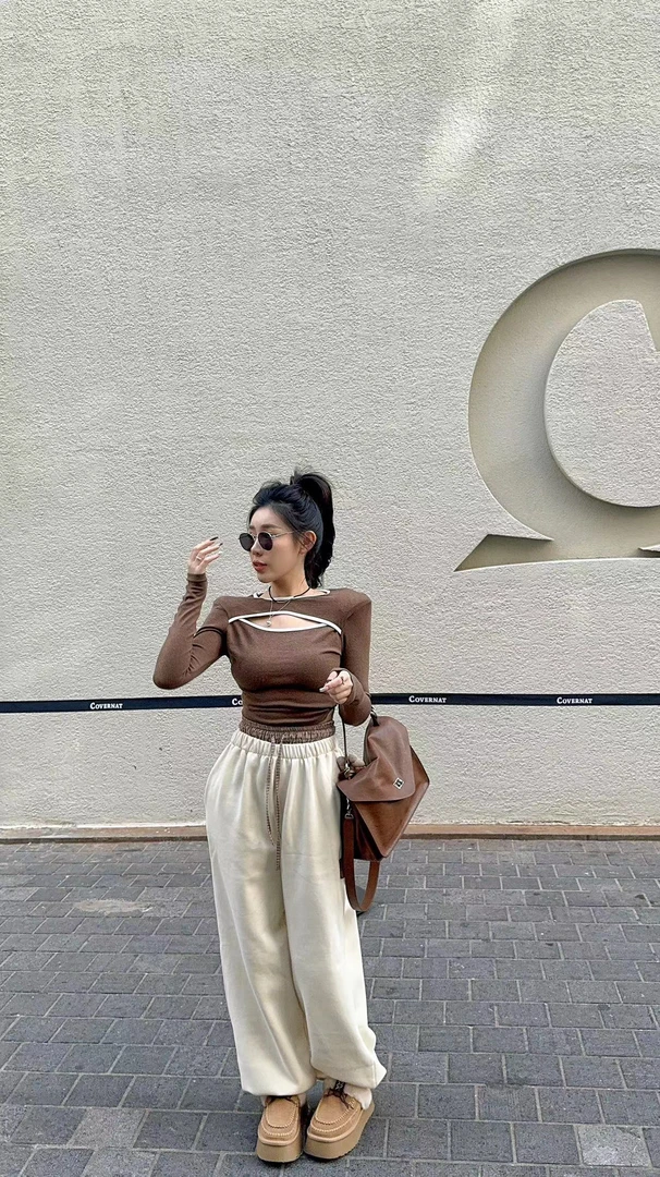 LIN-【原地封神】格子腰头加绒米色收口卫裤