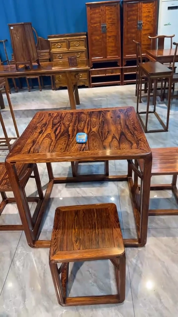 【闪购商品】木头木雕黄花梨方桌