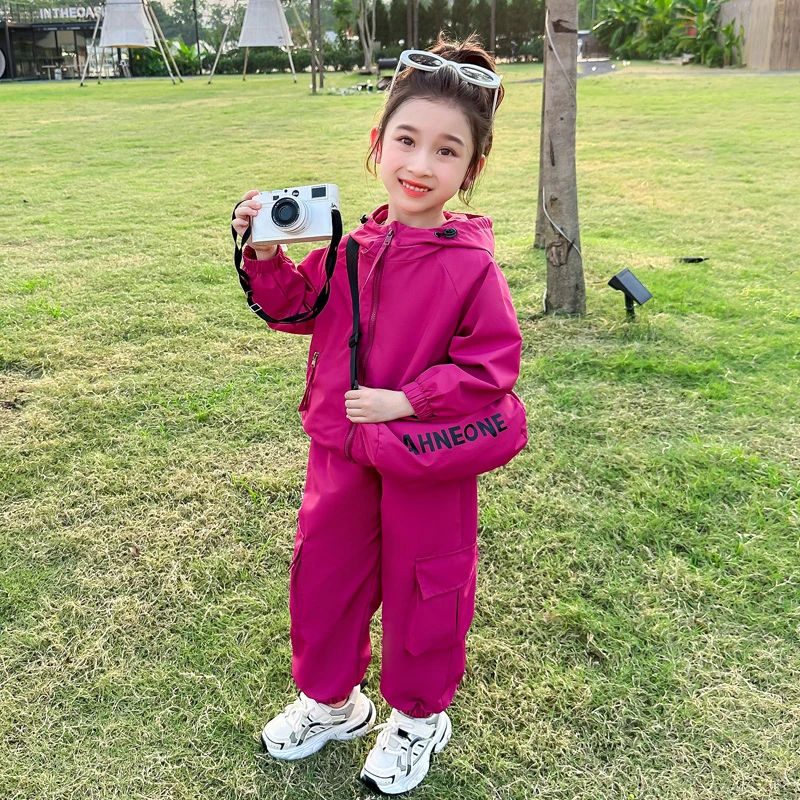 女小童洋气时尚套装春秋款女宝宝运动冲锋衣秋装小女孩休闲两件套