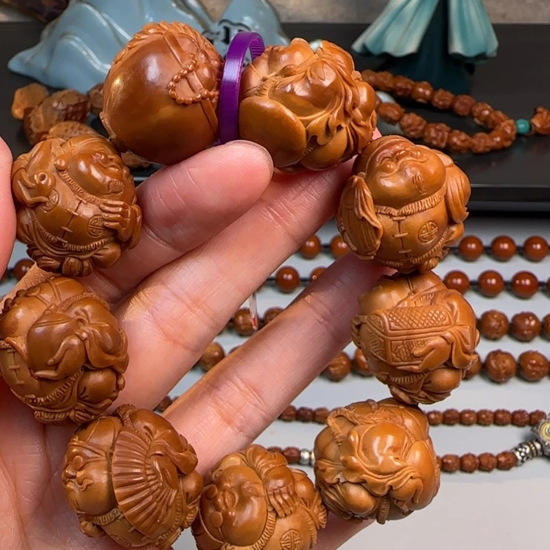 橄榄核核雕2.5尺寸地址财神