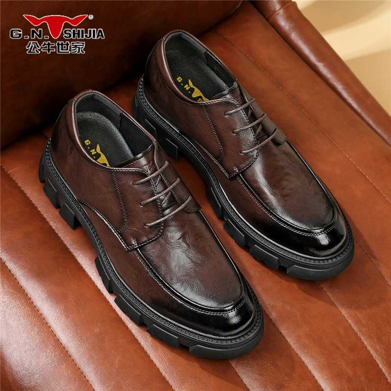公牛世家2024男鞋秋季软底舒适上班商务休闲皮鞋宽脚增高结婚鞋