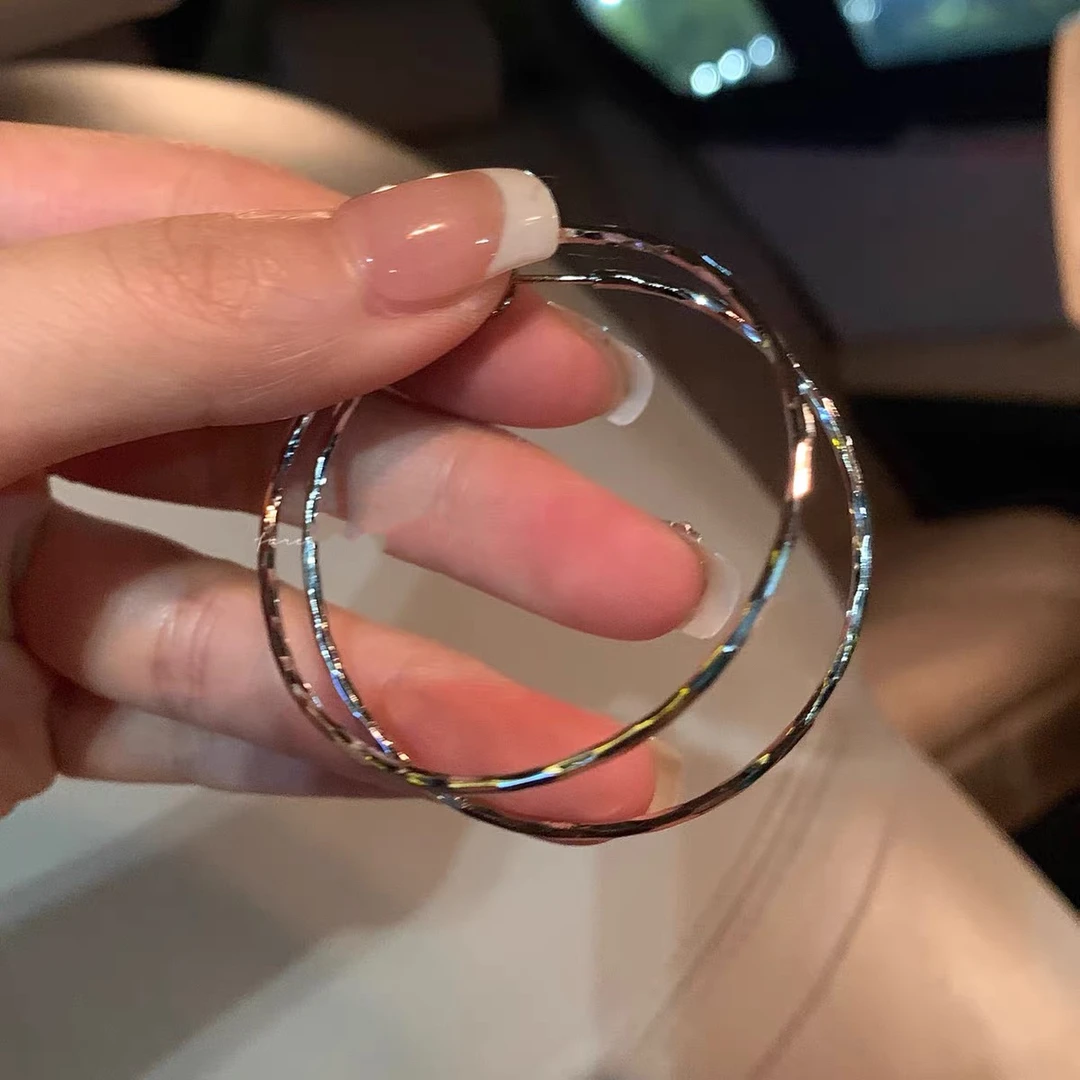 铜合金耳饰 辣妹耳圈~ins风设计感气质大耳圈耳环