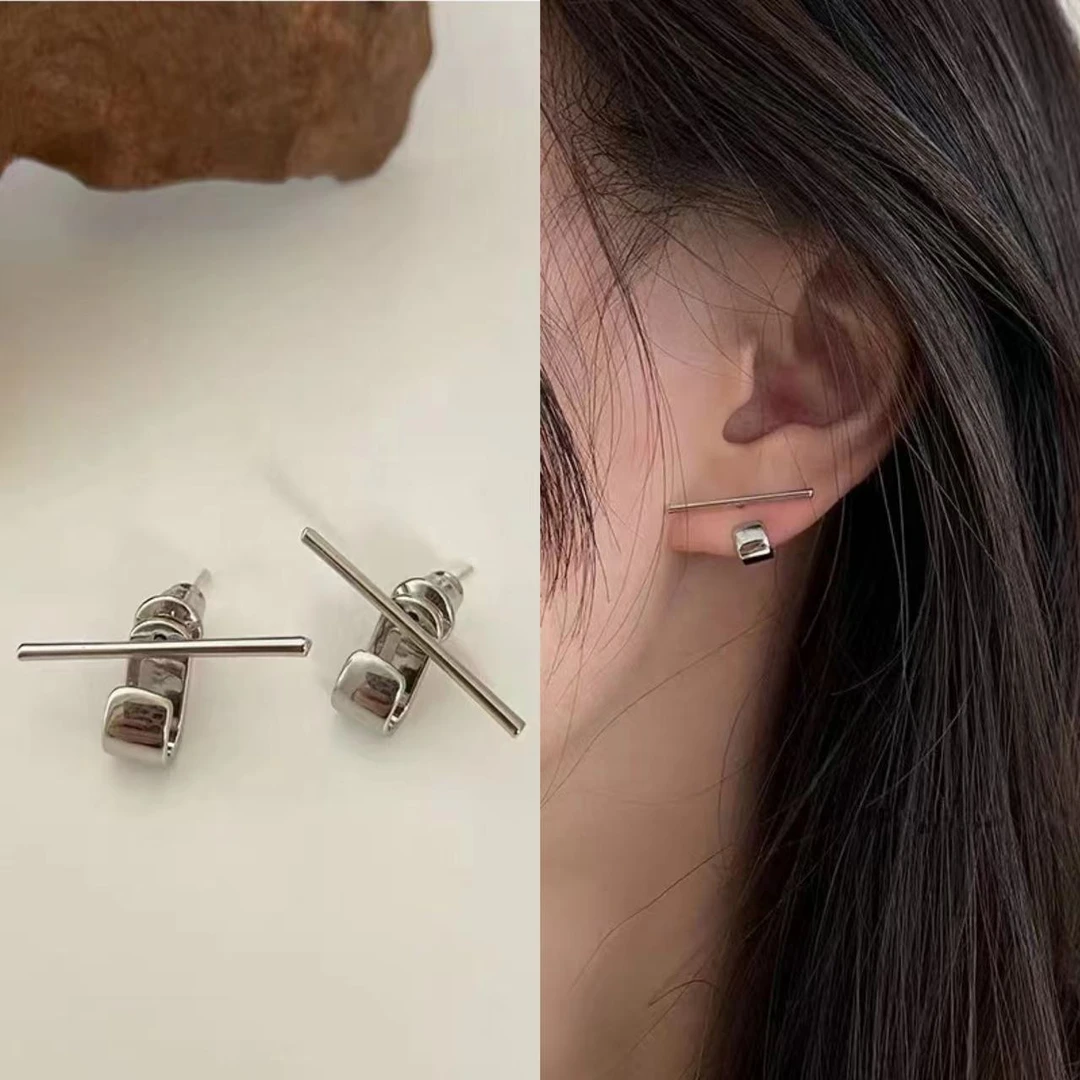 铜合金耳饰 一字耳钉女潮气质小众设计高级感耳环ins耳饰