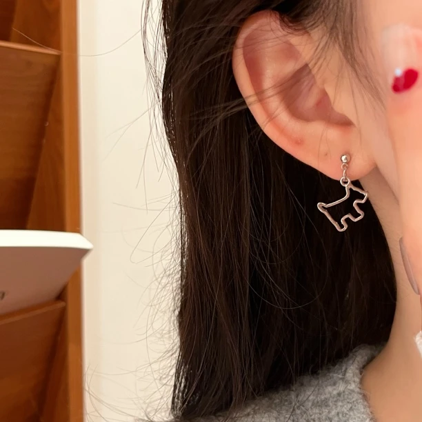铜合金耳饰 创意可爱小狗狗轮廓耳环搞怪可爱哈基米百搭耳饰耳钉