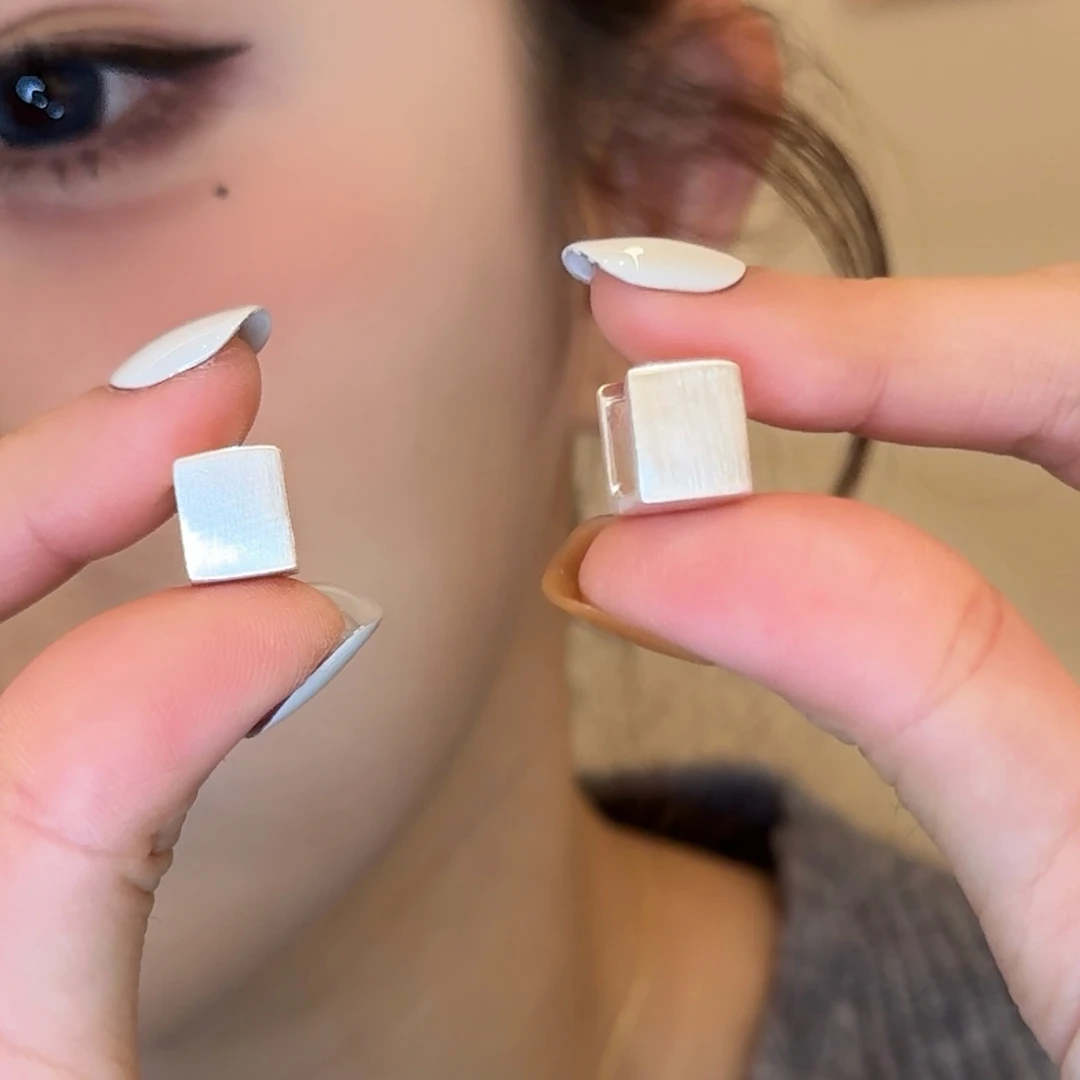 铜合金耳饰 小众设计感拉丝几何拉丝时尚气质方形耳环女百搭耳饰