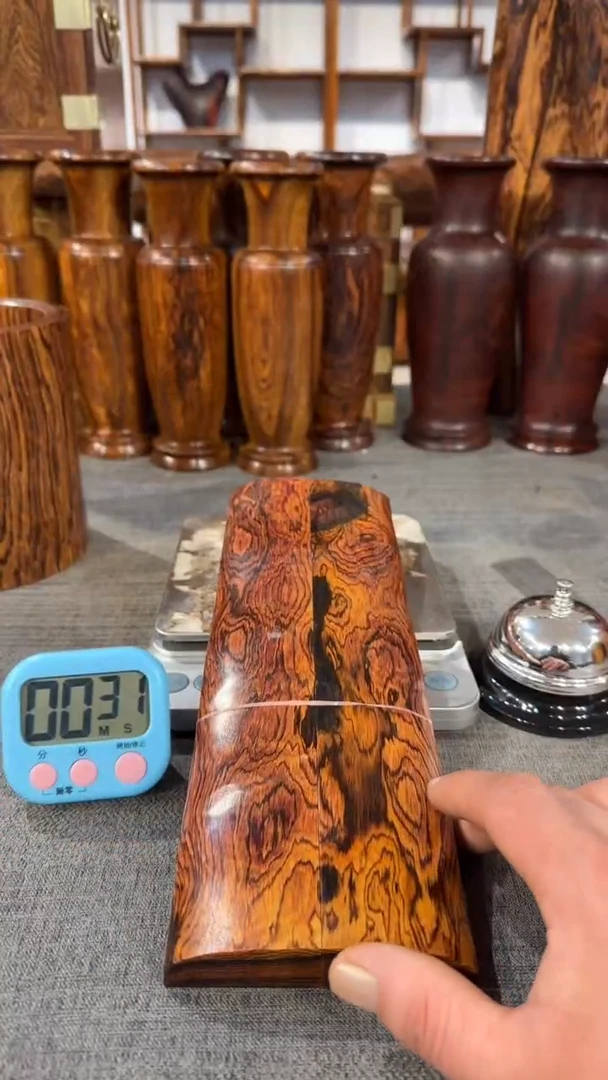 【闪购商品】黄花梨根雕镇尺