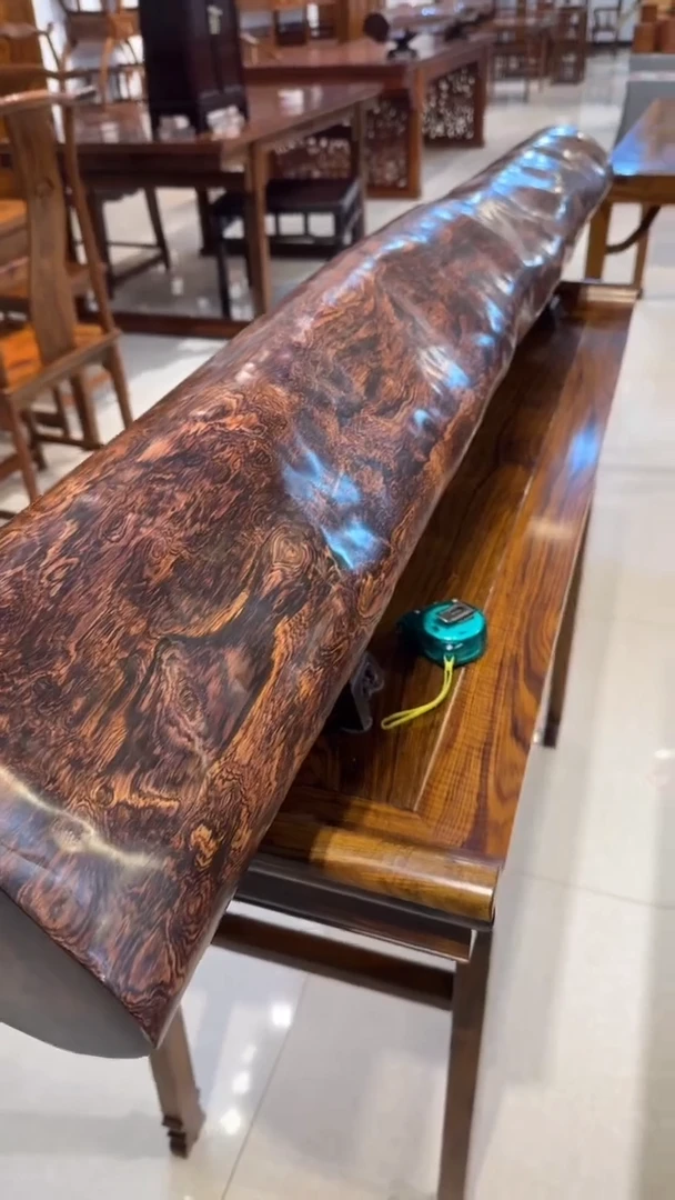 【闪购商品】黄花梨根雕横财