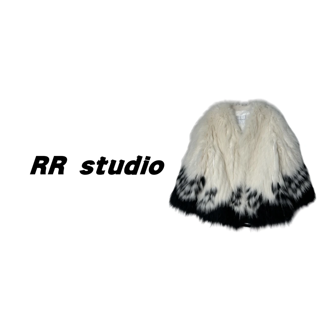 RR studio 2024新款时尚经典狐狸毛女款外套#QSJS2205