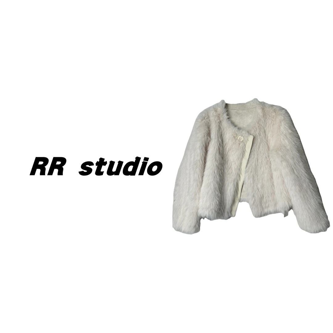 RR studio2024新款女款时尚外套#EENX72957