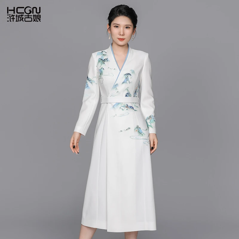 国风秋白色精致刺绣女高定时装西服裙山水如画战袍连衣裙CMT11307