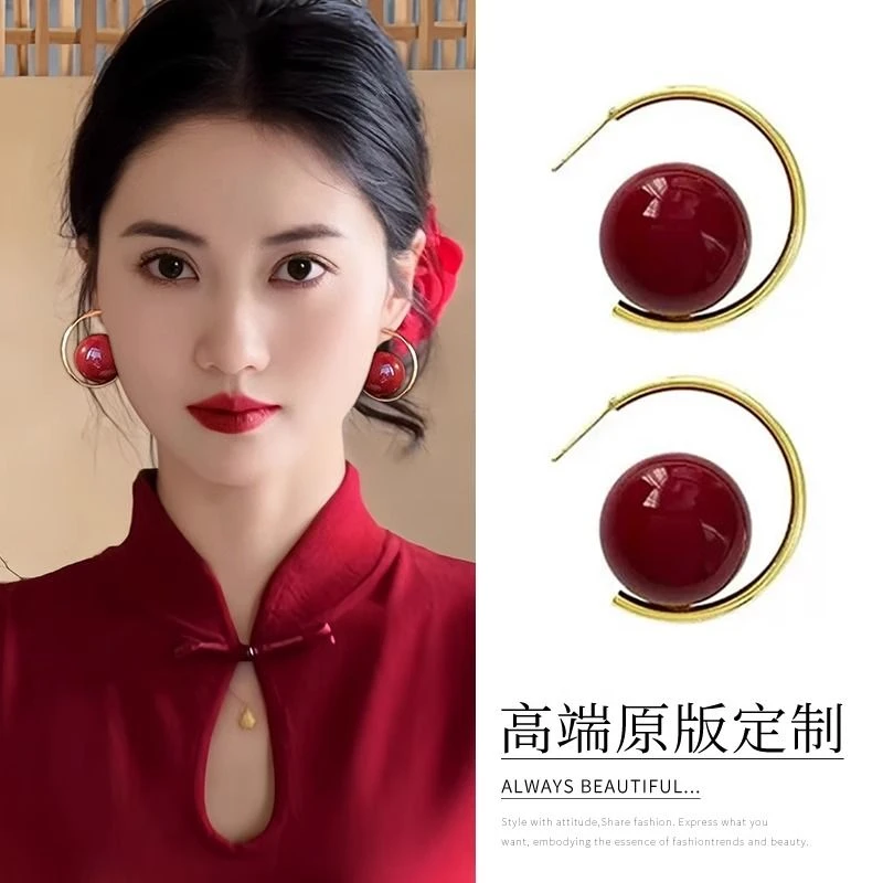红色新年耳饰女大耳钉夸张复古耳环2024年新款爆款轻奢百搭