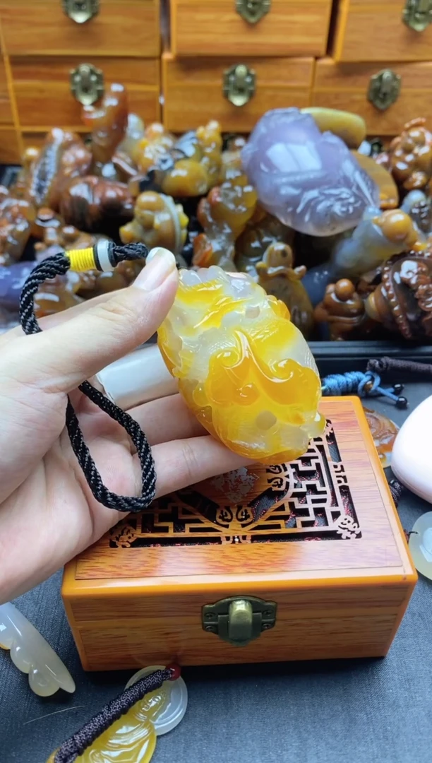【闪购商品】定制玛瑙1未镶嵌龙*茶AA