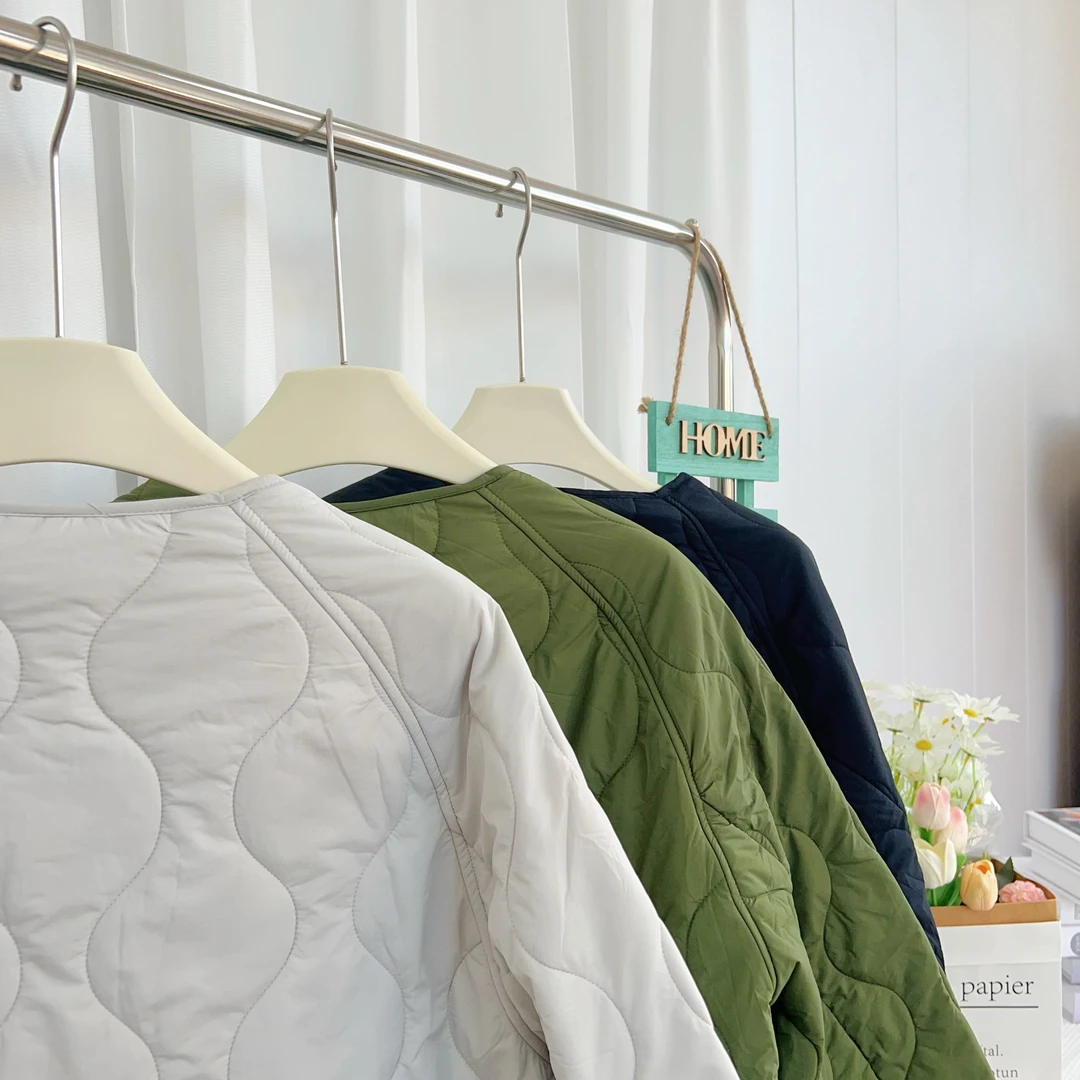 男士冬季圆领摁扣菱形定格加厚外套