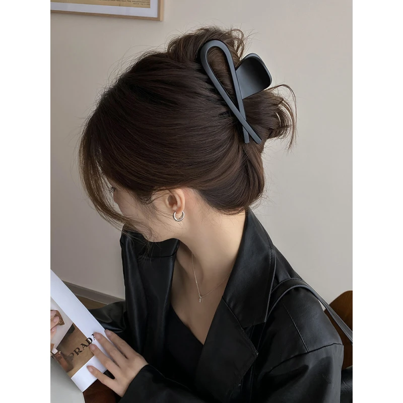 简约耐看~复古亚克力抓夹女2024新款高级感鲨鱼夹大号发夹后脑勺