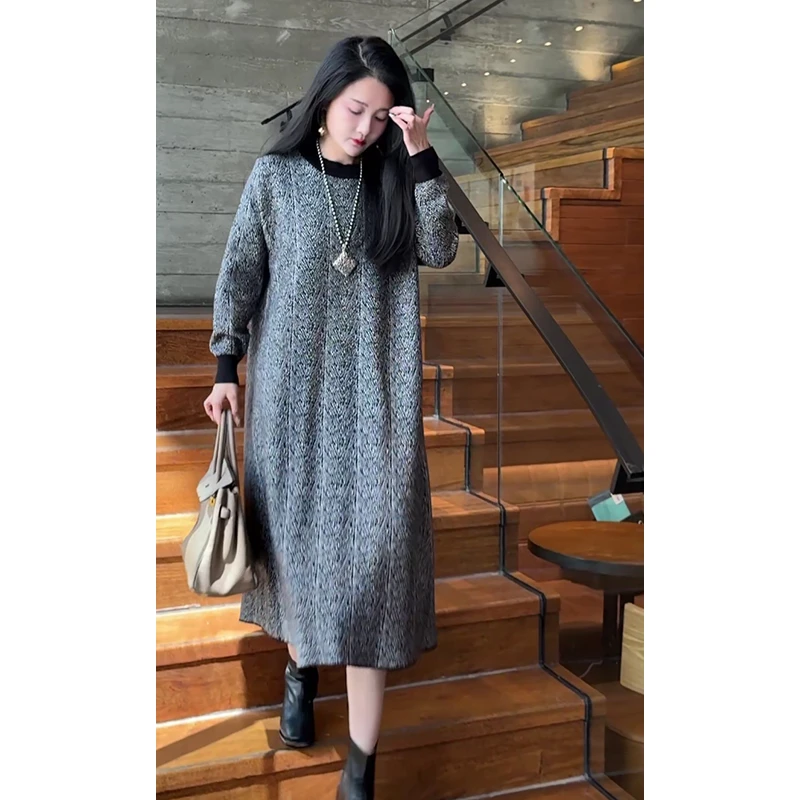 9102#气质提花加厚秋冬提花针织圆领长袖中长款宽松显瘦连衣裙