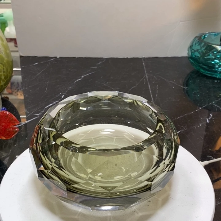 花瓶高8厘米口径11厘米