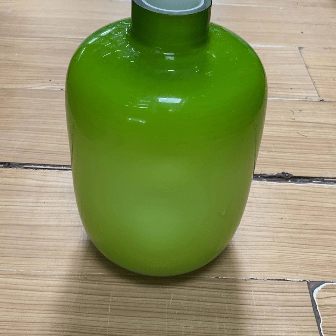 花瓶高25厘米口4厘米