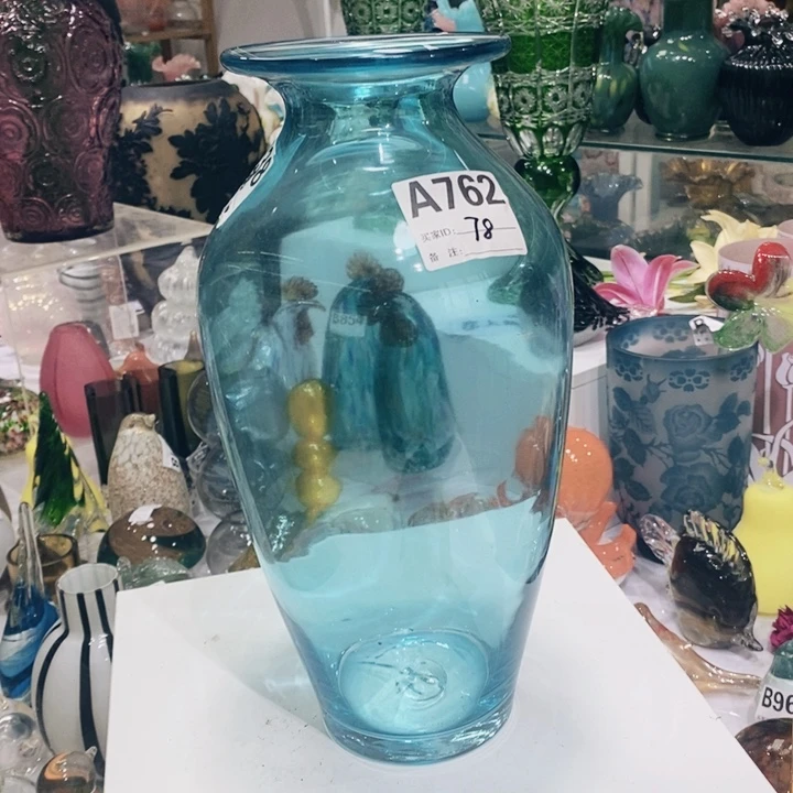 花瓶高33厘米口5厘米