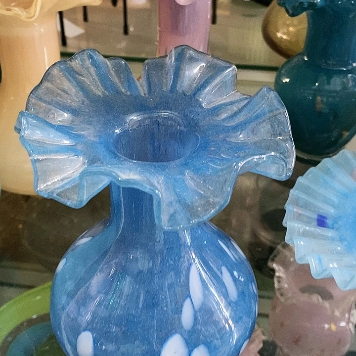 花瓶高18厘米口径4厘米