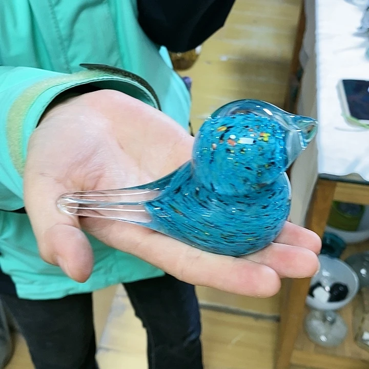 花瓶高6厘米宽10厘米