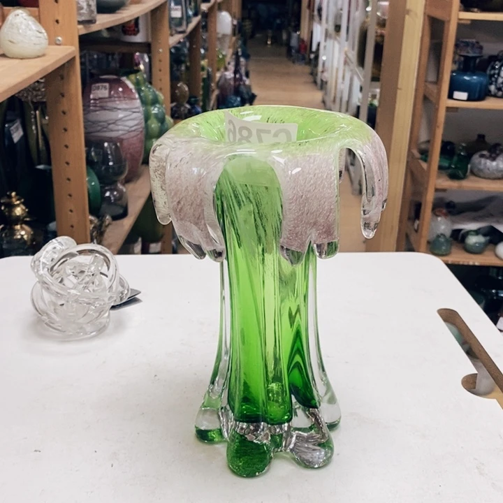 花瓶高23厘米口6厘米