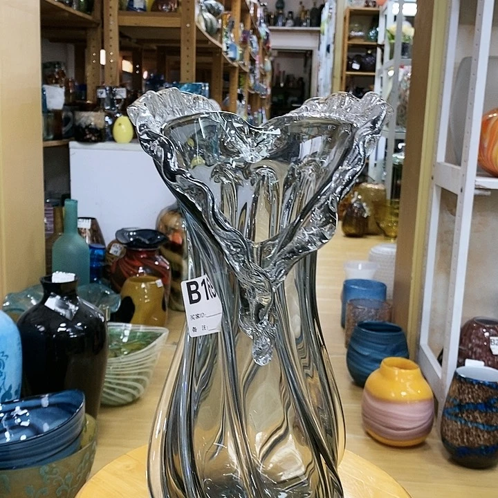 花瓶高33厘米口9厘米