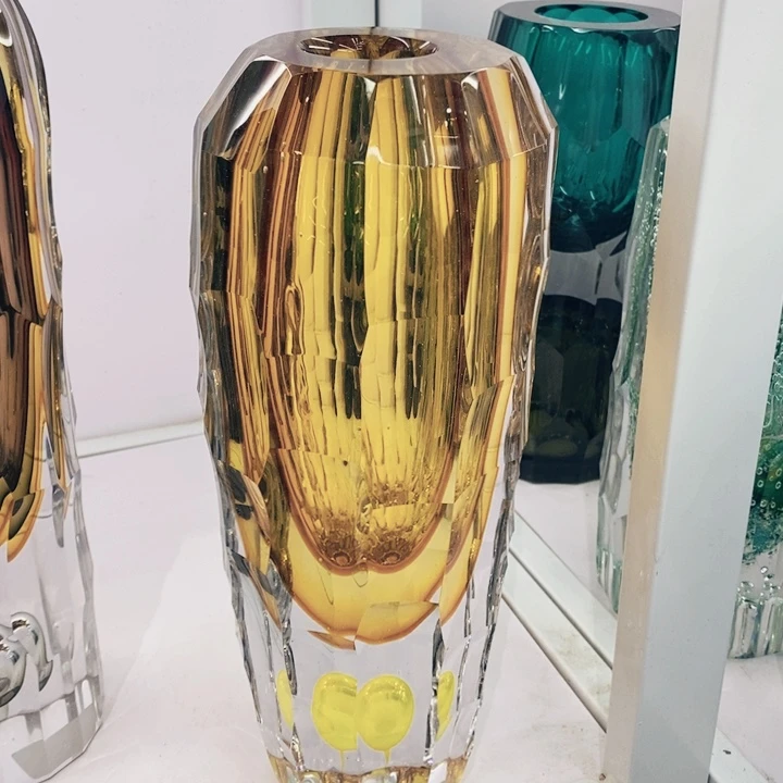 花瓶高31厘米口4厘米