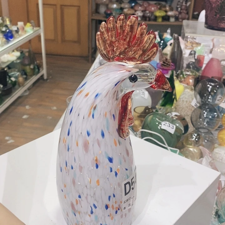 花瓶高25厘米宽8厘米