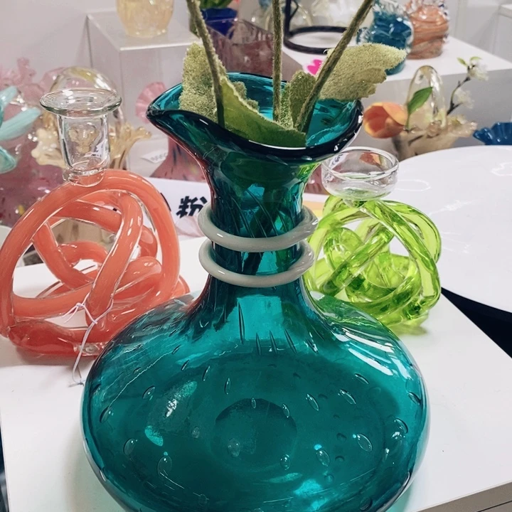 花瓶高19厘米口3厘米