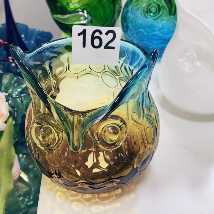 花瓶高11厘米口8厘米