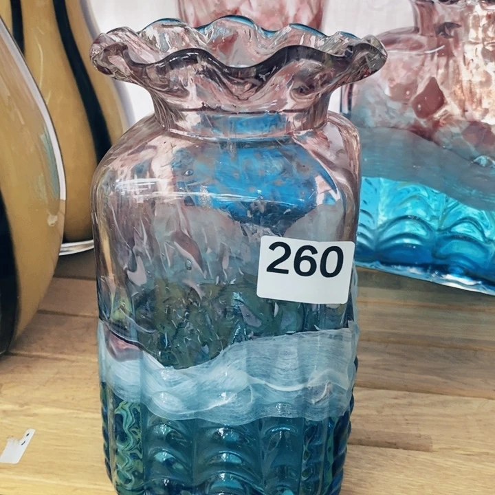花瓶高23厘米口7厘米