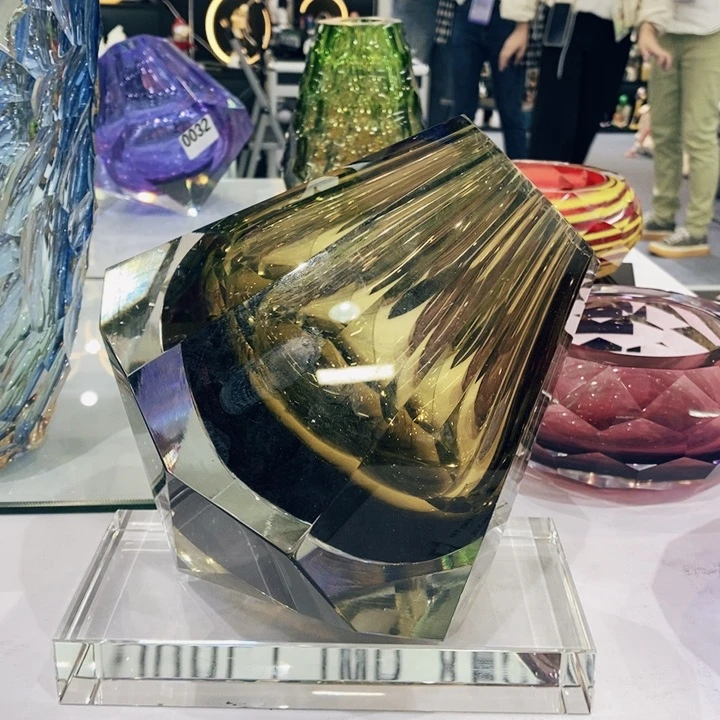 花瓶高17厘米口5厘米